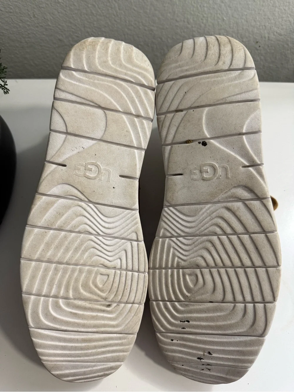 UGG Freamon waterproof Men size 10 Chukka Boots in Tan with White Sole - Picture 7 of 9